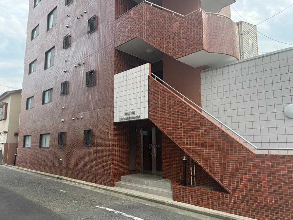 アーバンヒルズ平塚代官町 1