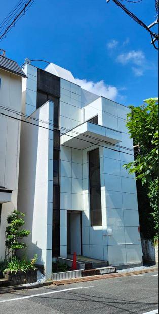 High-End Property Near Station in Jiyugaoka 0