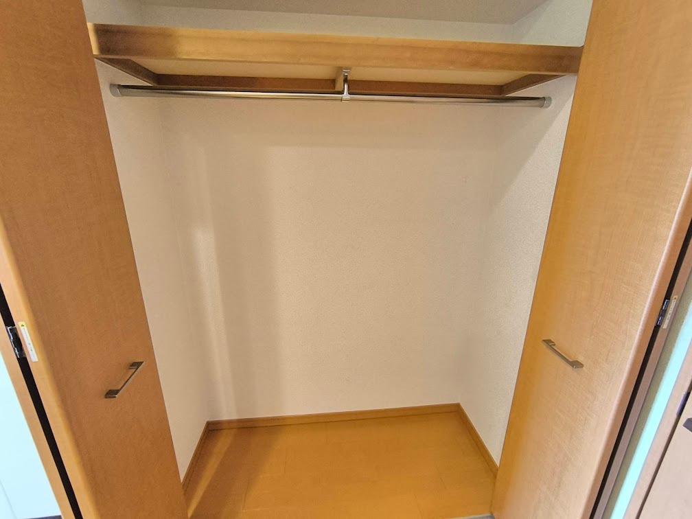 クリスタルグランツ西大路三条 8