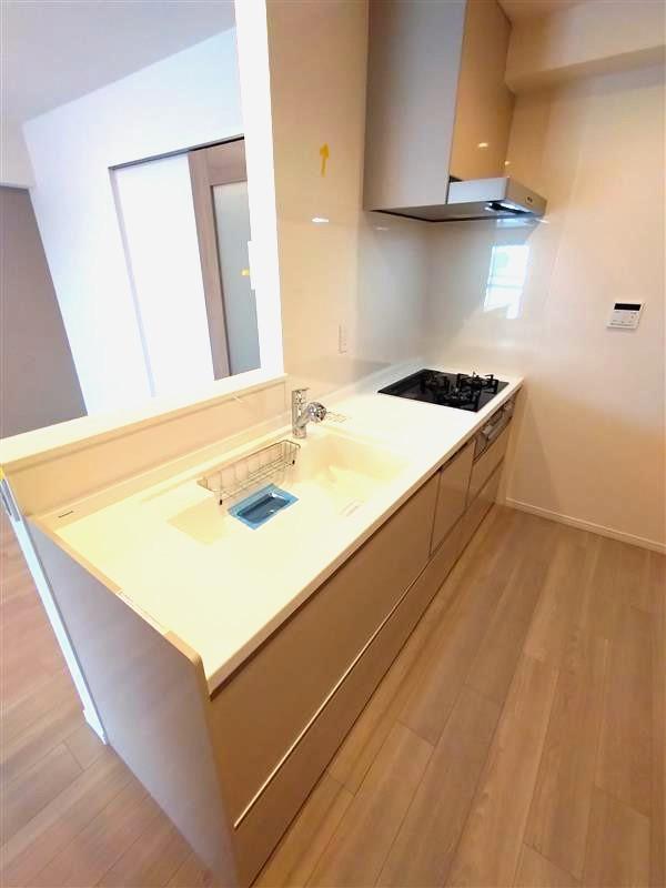 Spacious 4-Bedroom Condo in Ama nishinocho 3