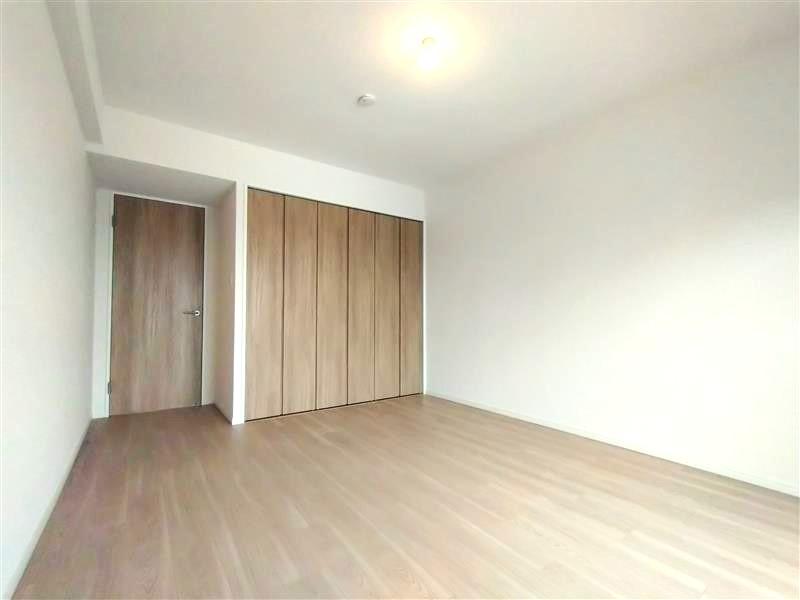 Spacious 4-Bedroom Condo in Ama nishinocho 4