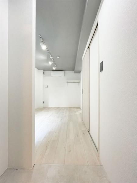 Ｎｉｓｈｉ－Ｎｉｐｐｏｒｉ　Ｔｅｒｒａｃｅ 5