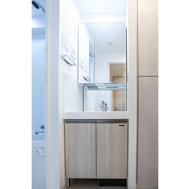 コンフォリア・リヴ西葛西 8