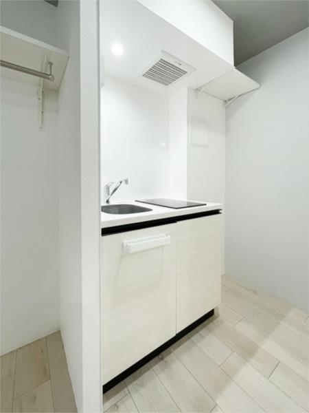 Ｎｉｓｈｉ－Ｎｉｐｐｏｒｉ　Ｔｅｒｒａｃｅ 2