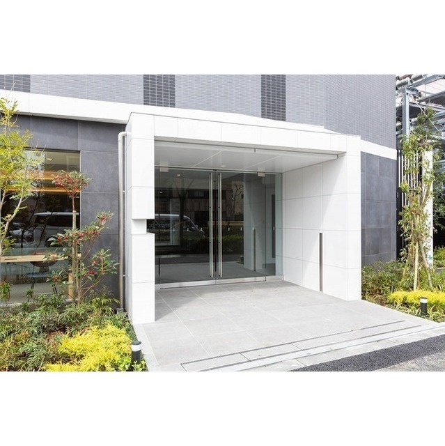 コンフォリア・リヴ西葛西 2