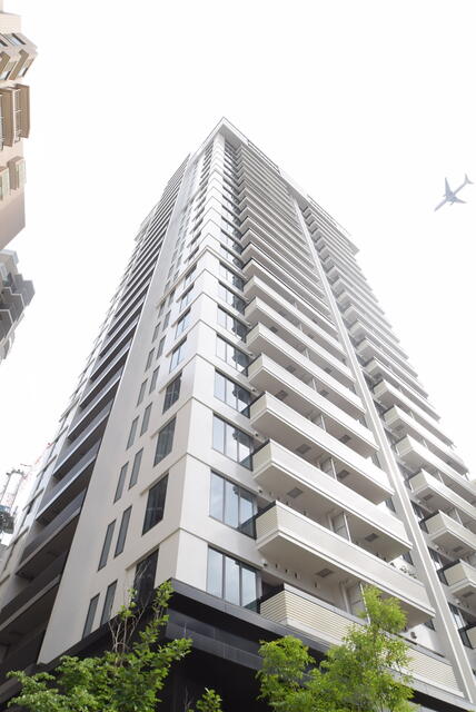Modern 2-Bedroom Condo Near Station in Takanawa 1