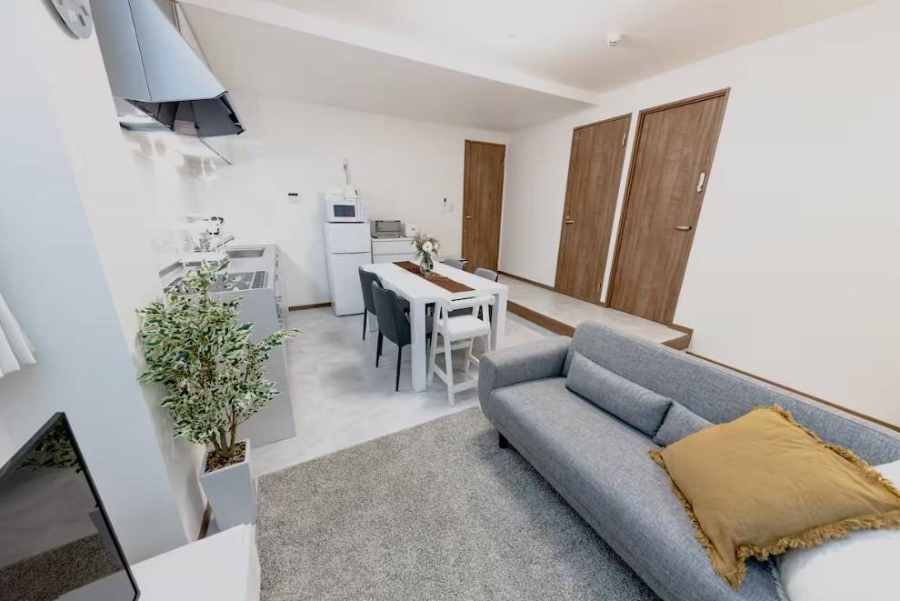 High-End Property Near Station in Negishi 2