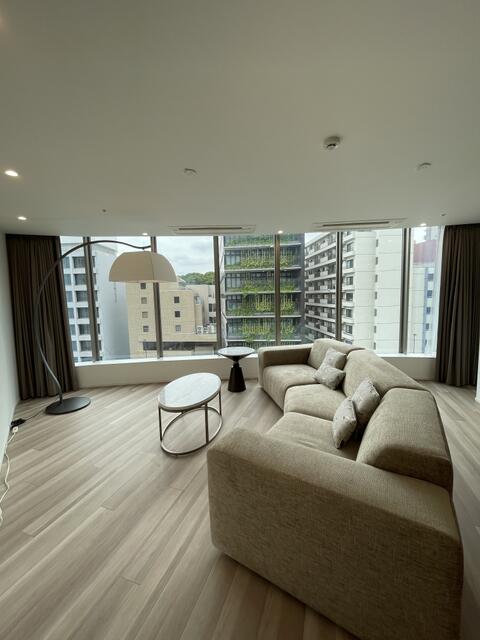 Modern 2-Bedroom Condo Near Station in Sendagaya 9