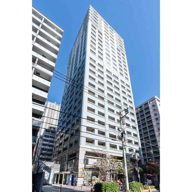 1-Bedroom Condo Near Station in Kitashinjuku 0