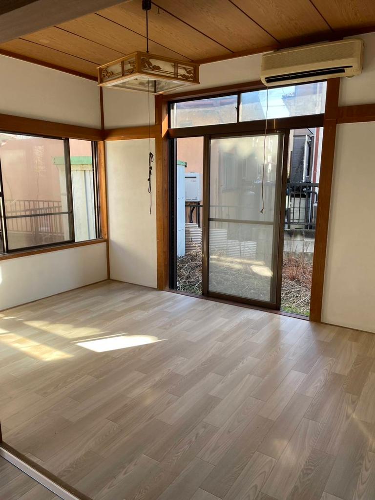 Charming 4-Bedroom House in Tomida 0