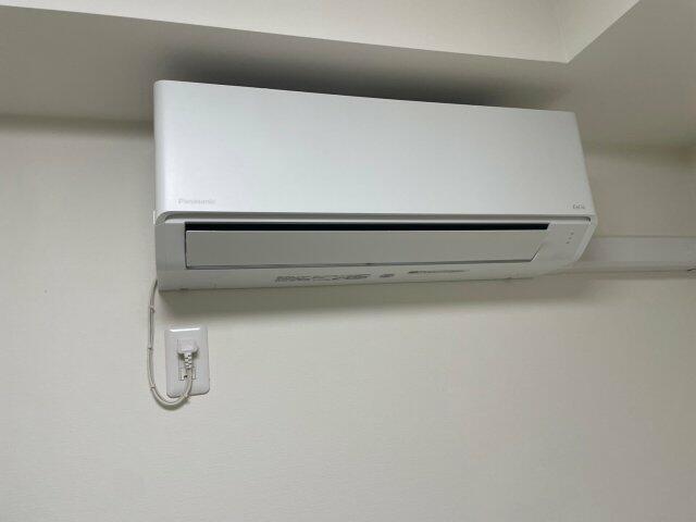 Brand New 1-Bedroom Condo Near Station in Shimo 8