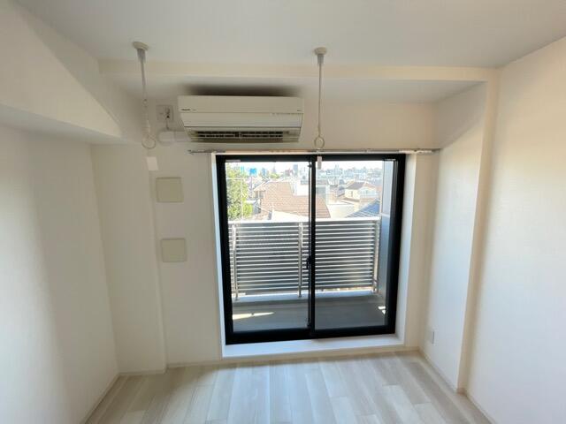 Modern Studio Condo in Taishido 9