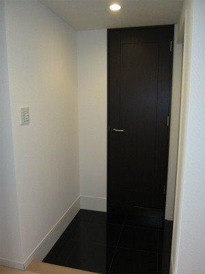 1-Bedroom Condo in Konan shinagawaintashiteic-to(chika 4