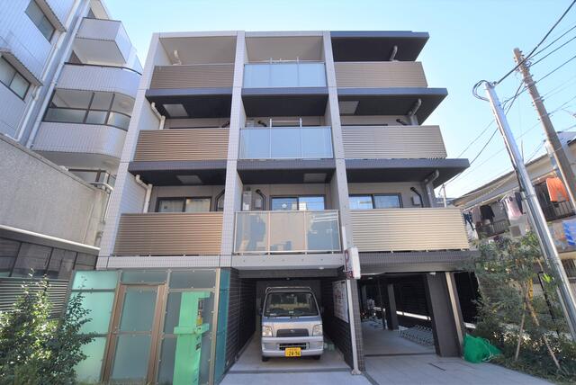 ルネサンスコート三軒茶屋茶沢通り 1