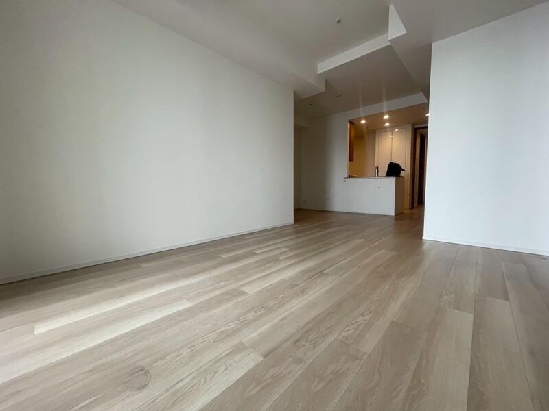 2-Bedroom Condo Near Station in Tomihisacho 3