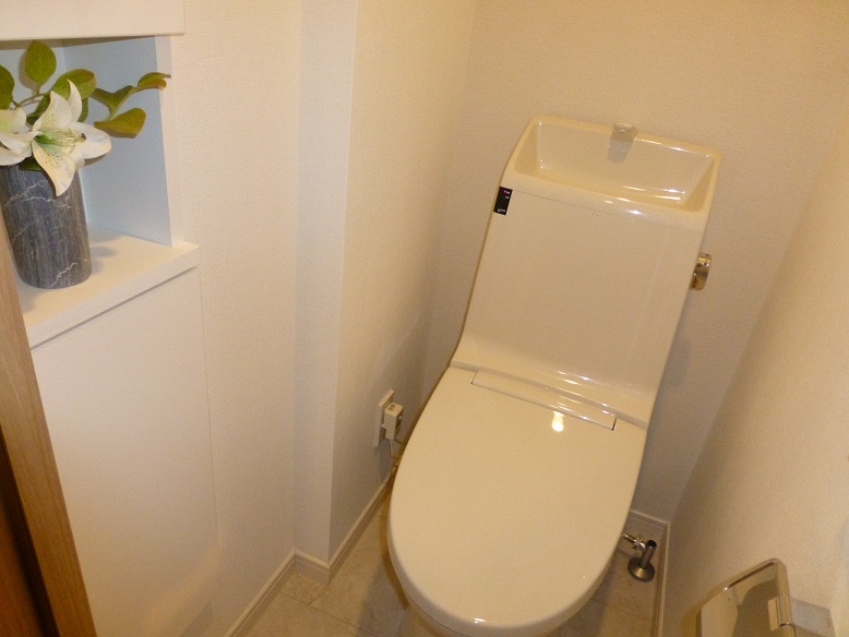 Well-Kept 2-Bedroom Condo in Kichijoji higashicho 3