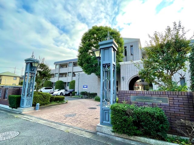 Well-Kept 2-Bedroom Condo in Kichijoji higashicho 0