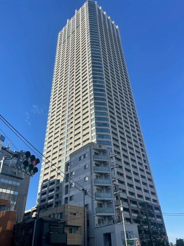 2-Bedroom Condo Near Station in Tomihisacho 0