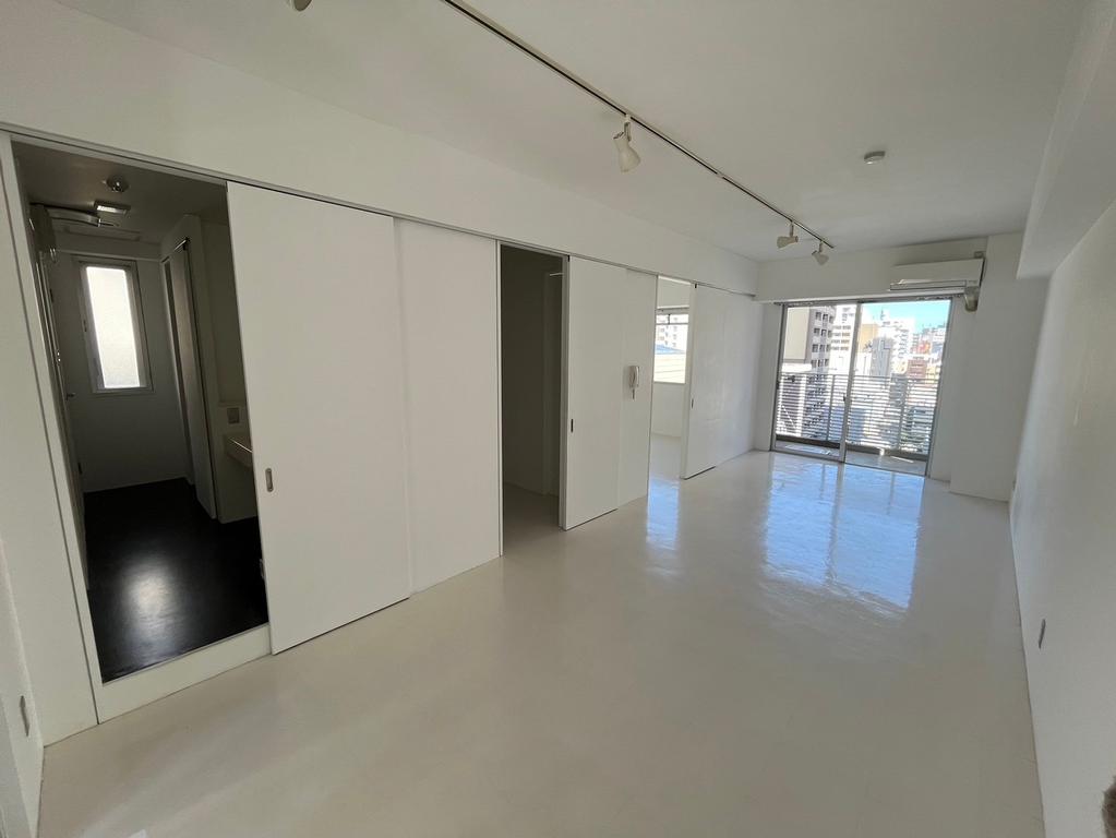 エフスタジオベロニカ 1
