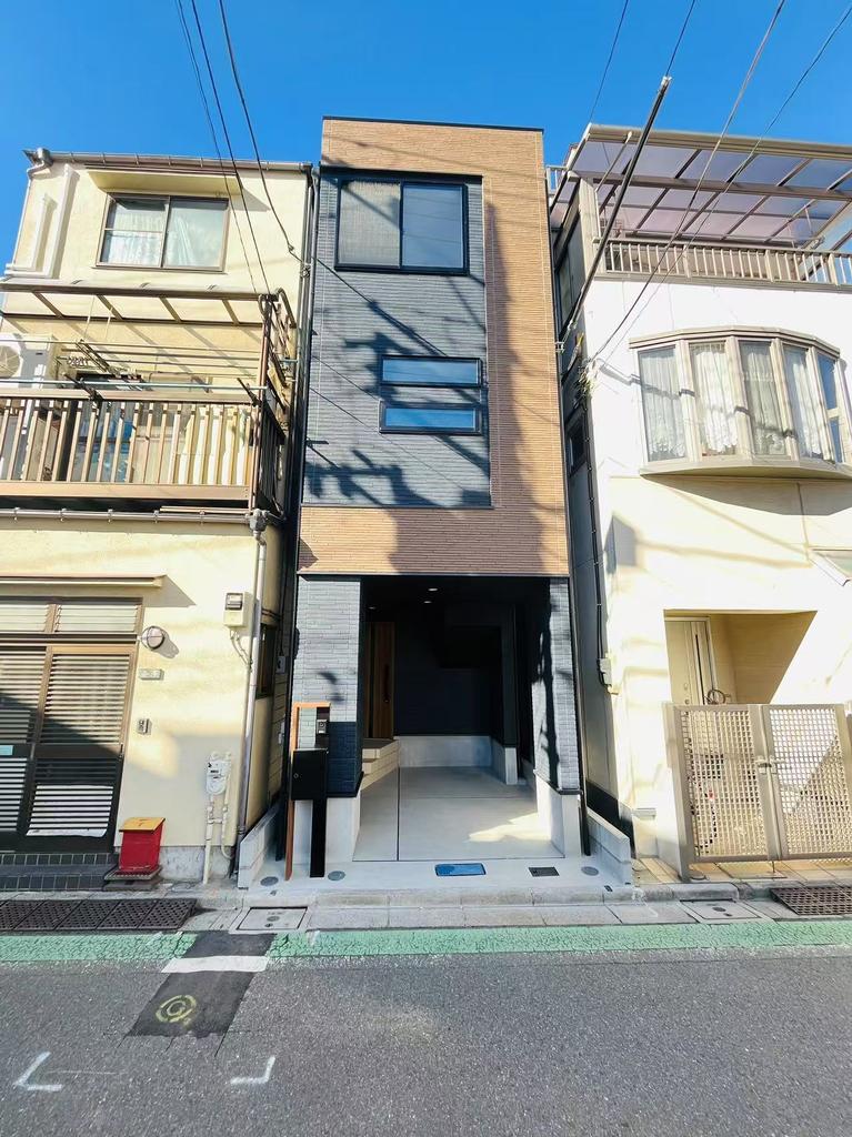 Brand New 2-Bedroom House in Machiya 3
