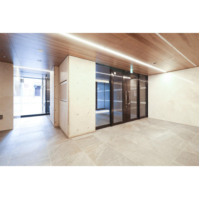 1-Bedroom Condo Near Station in Minamihorie 7