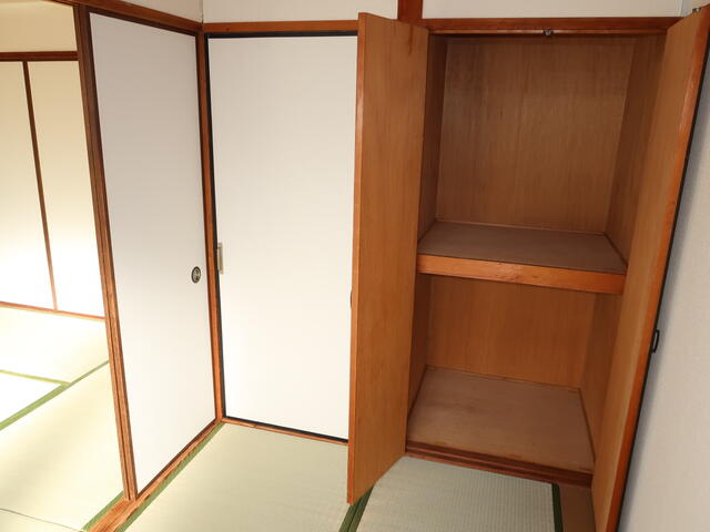 Well-Kept 2-Bedroom Condo in Shimogamo morigamaecho 8