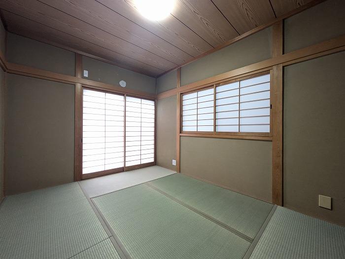 Vintage 4-Bedroom House in Kitaimaichi 7