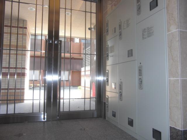 クリスタルコート江坂 3