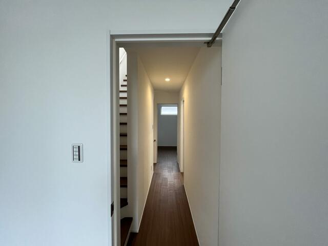 Modern 3-Bedroom House Near Station in Noe 5