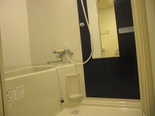 クリスタルコート江坂 4