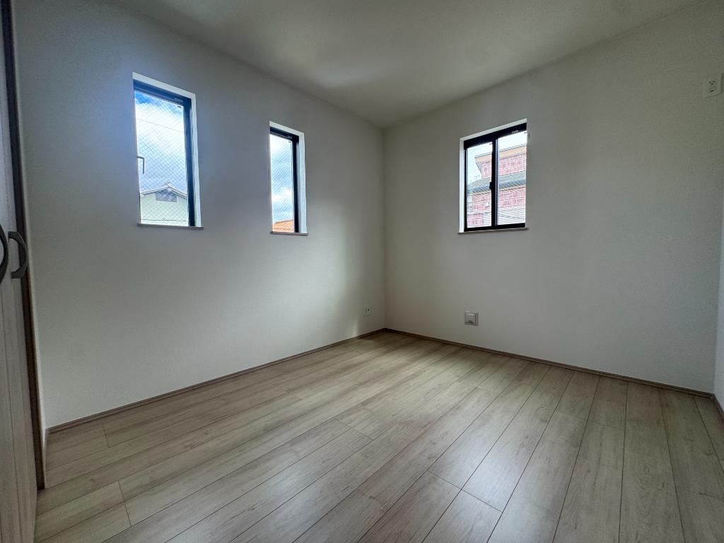 Brand New 3-Bedroom House Near Station in Takashinohamacho 3