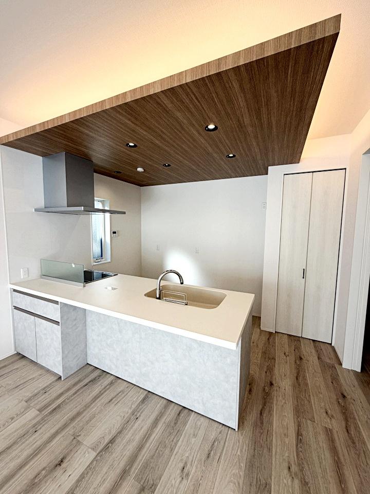 神奈川県横須賀市津久井１丁目 中古戸建 3