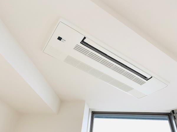 Modern 2-Bedroom Condo Near Station in Kamiosaki 5