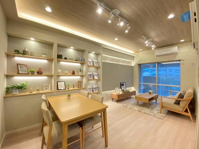 Well-Kept 2-Bedroom Condo Near Station in Toshima 0
