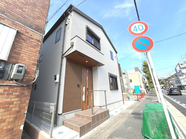 Brand New 4-Bedroom House in Uragamidai 8
