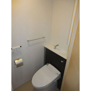 2-Bedroom Condo in Kitasuna 5