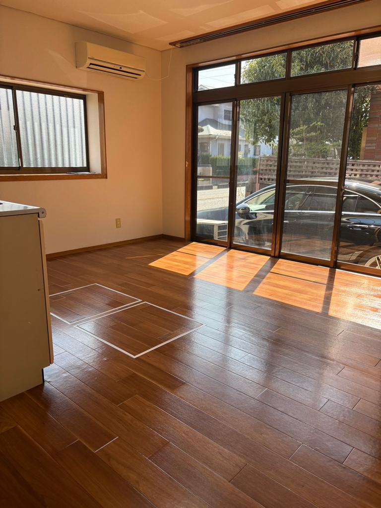 Charming 4-Bedroom House in Kashiwabarashinden 2