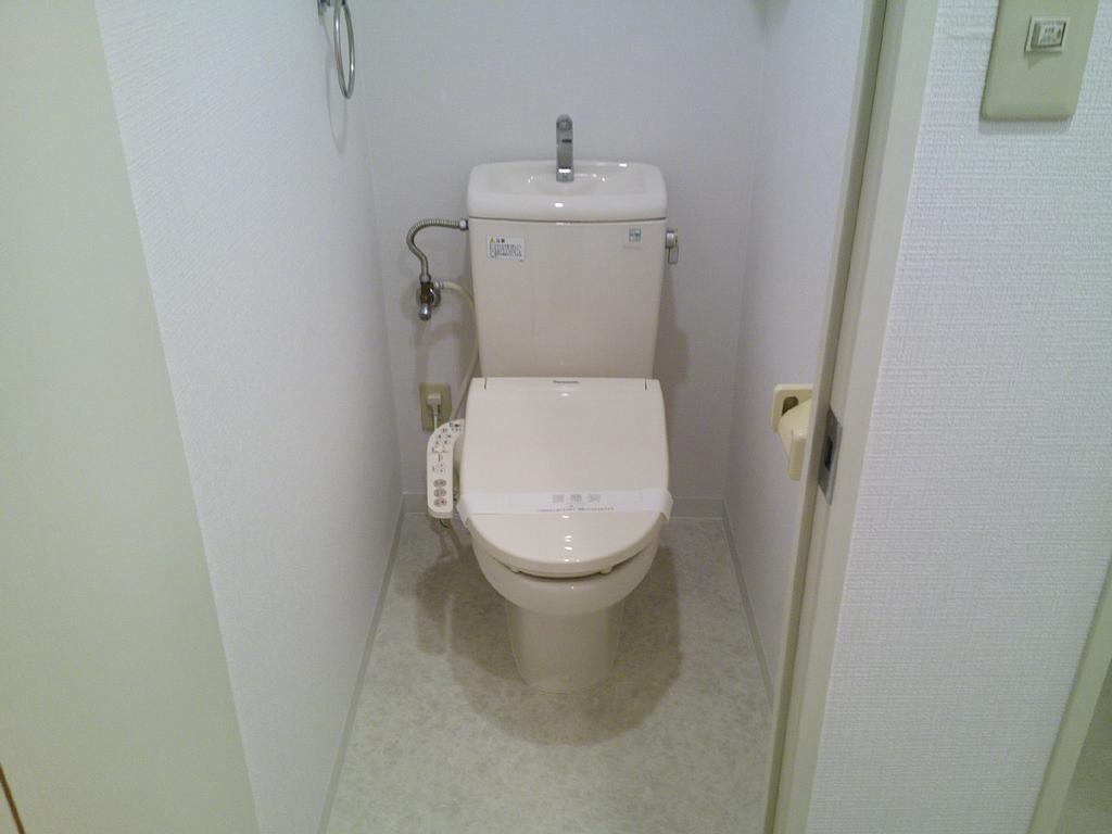 Studio Condo Near Station in Dogenzaka 7