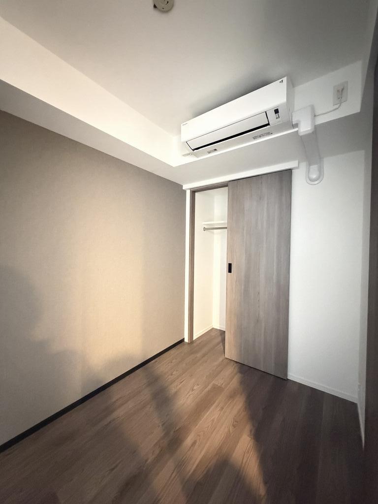 Brand New 2-Bedroom Condo Near Station in Toyo 6