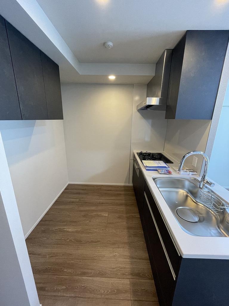 クレストコート上野 6