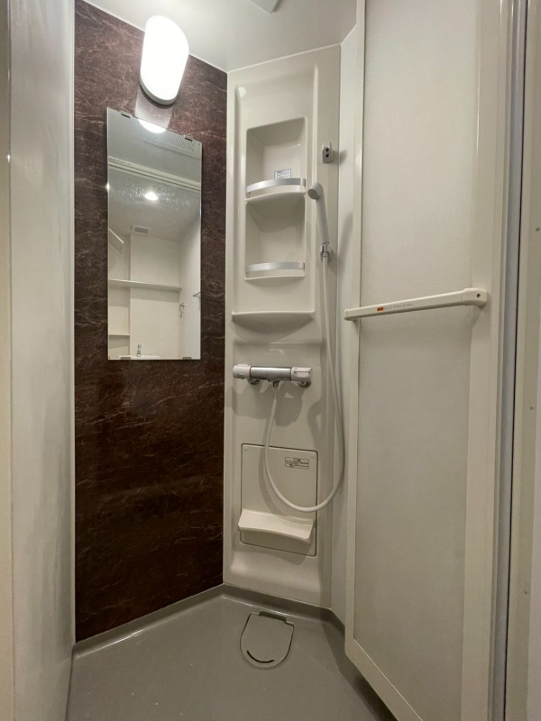 Modern Studio Condo Near Station in Hatagaya 7