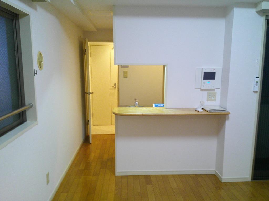 Studio Condo Near Station in Dogenzaka 4