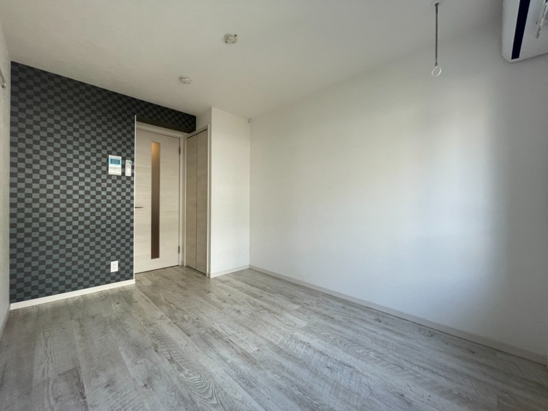 Modern Studio Condo Near Station in Hatagaya 2
