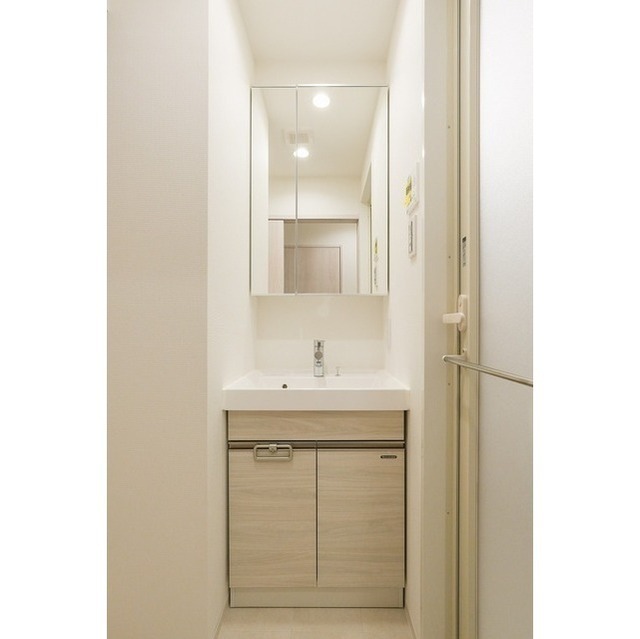 Brand New 2-Bedroom Condo Near Station in Shinkiba 7