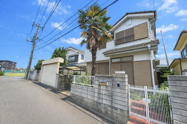 Vintage 4-Bedroom House in Irumagawa 1