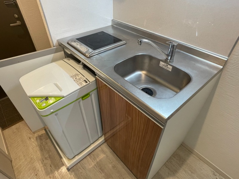 Modern Studio Condo Near Station in Hatagaya 5
