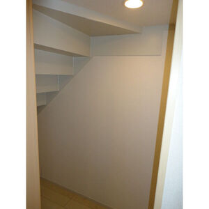 2-Bedroom Condo in Kitasuna 8