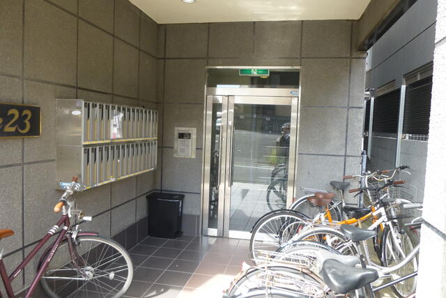 Well-Kept Studio Condo Near Station in Kasugaoka 9