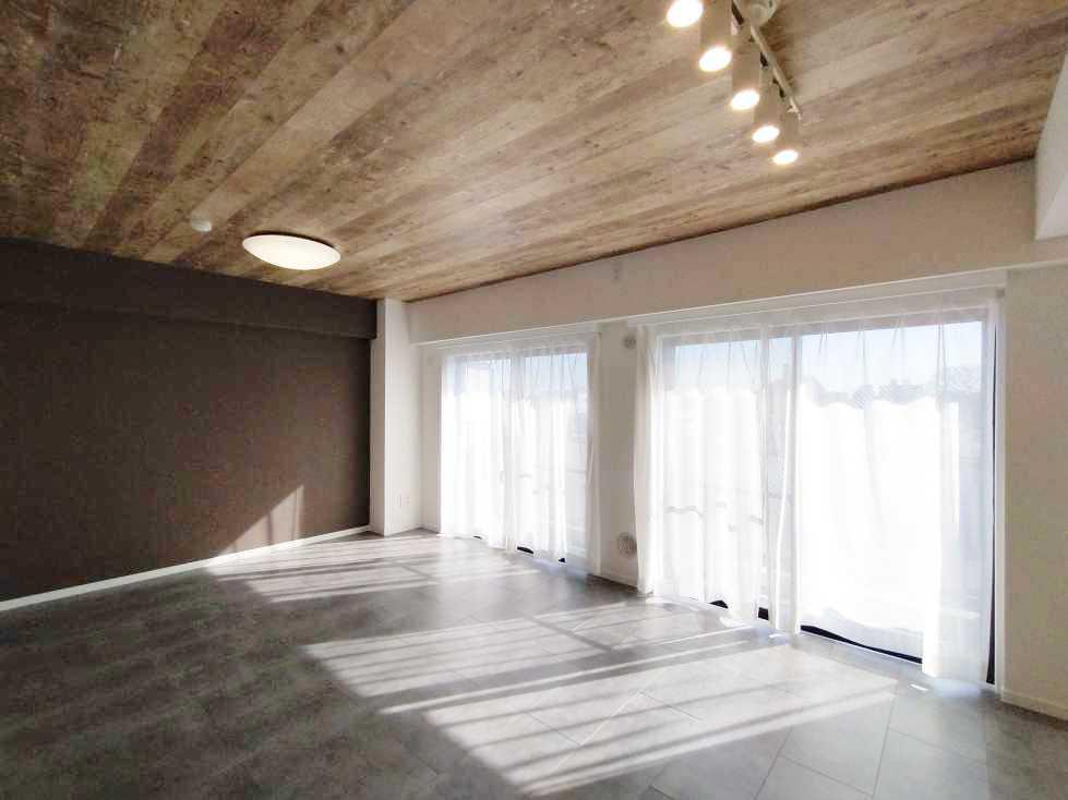 Classic 2-Bedroom Condo in Fukasawa 7