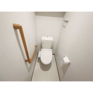 Brand New 2-Bedroom Condo Near Station in Nakarokugo 6